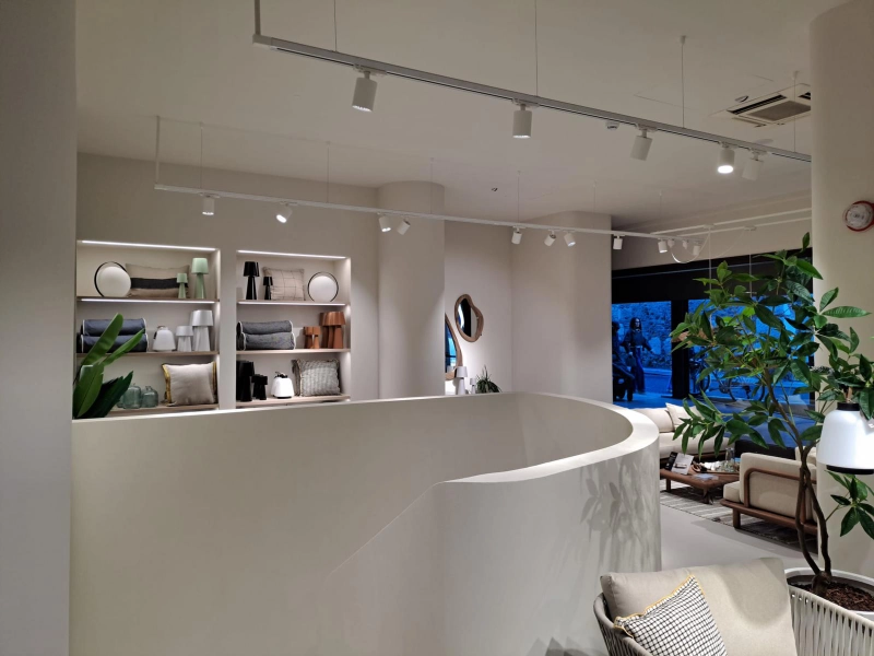 ristrutturazione-showroom-arredamento-verona